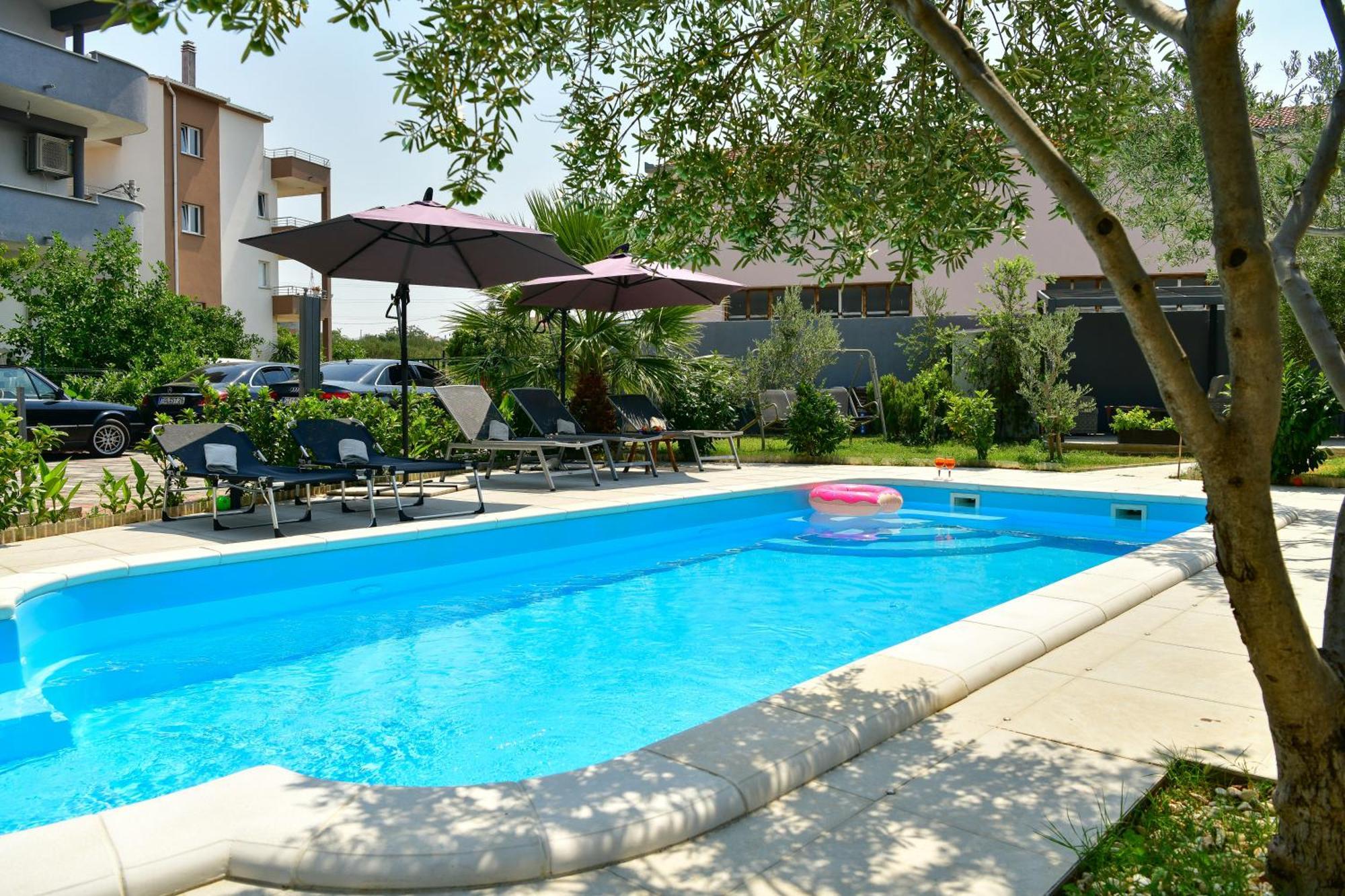 Apartament Lucante *